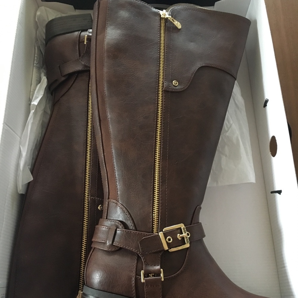 Women’s Guess Boots - Brand New in box